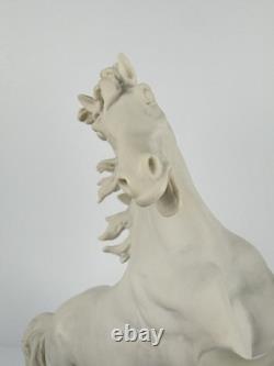 Giuseppe Armani Florence Rearing Horse 0551-A Porcelain Figurine Italy 1982