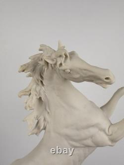 Giuseppe Armani Florence Rearing Horse 0551-A Porcelain Figurine Italy 1982