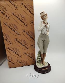 Giuseppe Armani Horsewoman Figurine Rider Girl 0910? Statue Capodimonte Florence