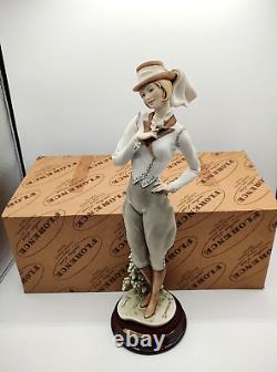 Giuseppe Armani Horsewoman Figurine Rider Girl 0910? Statue Capodimonte Florence