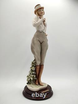 Giuseppe Armani Horsewoman Figurine Rider Girl 0910? Statue Capodimonte Florence