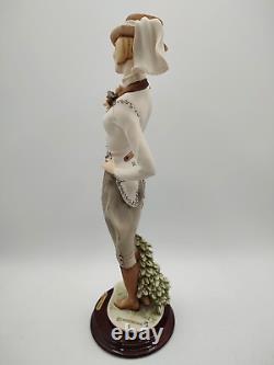 Giuseppe Armani Horsewoman Figurine Rider Girl 0910? Statue Capodimonte Florence