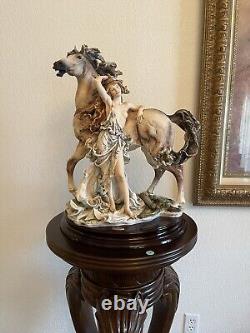 Giuseppe Armani Porcelain Figurine ARTEMIS 126-C LE 1417/5000 Lady with Horse