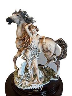 Giuseppe Armani Porcelain Figurine ARTEMIS 126-C LE 1417/5000 Lady with Horse