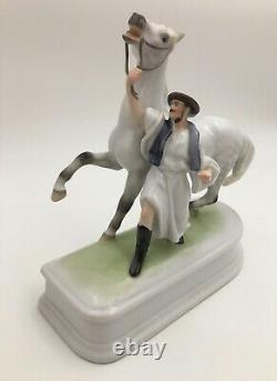 HEREND Hungary Porcelain Horse and Trainer Figurine #5588