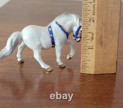 Hagen Renaker Circus Pony Horse Head Down Blue Harness With Label