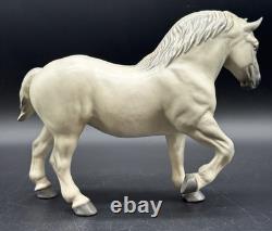 Hagen Renaker Percheron Draft Crusader Ceramic Horse 8 Figure READ REPAIRED