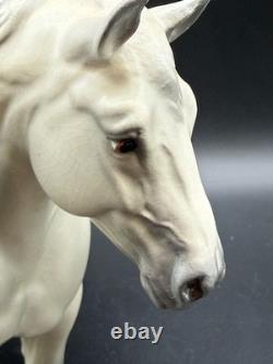 Hagen Renaker Percheron Draft Crusader Ceramic Horse 8 Figure READ REPAIRED
