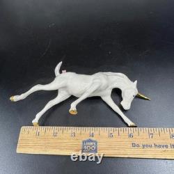 Hagen-Renaker Unicorn Figurine Collectors 6.75 White Floral Gold Bow Vintage