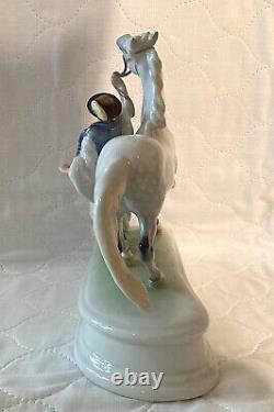 Herend Porcelain HORSE & TRAINER Figurine #5588