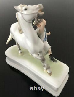 Herend Porcelain Hungary Figurine #5588 HORSE AND TRAINER Mint Condition