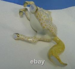 Herend porcelain Prancing Horse Europe exclusive butterscotch fishnet new