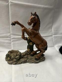 Home Interiors Masterpiece Porcelain Horse Sculpture The Champion With Candle