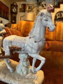 Horse Collectors Music Box Porcelain Victorian Couple Asian Horse Drawn Buggy