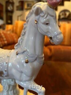 Horse Collectors Music Box Porcelain Victorian Couple Asian Horse Drawn Buggy