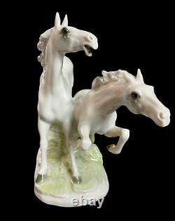Hutschenreuther In Freedom Horses painted porcelain figurine MH Fritz Germany