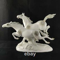 Hutschenreuther Porcelain Figurine of Galopping Horses (Q0068)