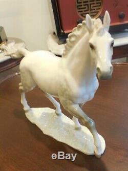 Hutschenreuther Porcelain Horse Figurine 11.5 long x 9 tall