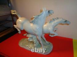 Hutschenreuther Signed Freedom Galloping Porcelain Horses Sculpture (16 X 12)