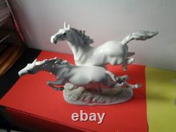 Hutschenreuther Signed Freedom Galloping Porcelain Horses Sculpture (16 X 12)