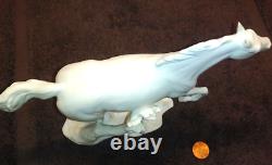 KAISER Germany Porcelain Figurine RUNNING HORSE Bochmann BISQUE KAISER Germany Porcelain Figurine RUNNING HORSE Bochmann BISQUE