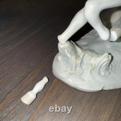 LARGE MATTE LLADRO #4655 HORSES GALLOPING RETIRED- damaged