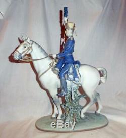 LLADRO Military Porcelain THE KINGS GUARD 1990-93 5642G Horse Figurine