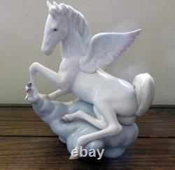 LLADRO Pegasus Horse with Blue Bird Winged Companions Glossy Figurine #6242
