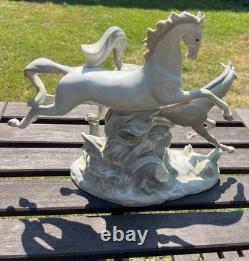 LLADRO Porcelain 2 Horses Galloping