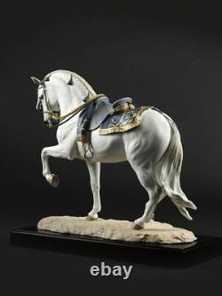 LLADRO Porcelain SPANISH PURE BREED HORSE 01002007 Sculpture