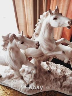 Large ECHT ALTMANN Art Sculpture of RUNNING STALLIONS by J. Stewarle- excellen