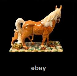 Large Mare and foal horse porcelain by Royal Hickman Large Mare and foal horse porcelain by Royal Hickman