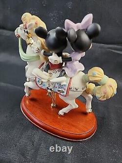 Lenox Disney Mickeys Carousel Horse Romance 2008 Figurine withMinnie Mouse New Box