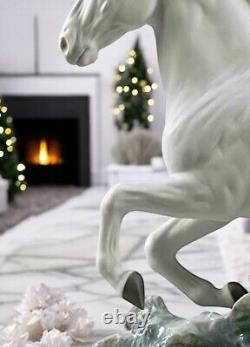 Lladro 01009371 Riding Her Horse On The Seashore Figurine #9371