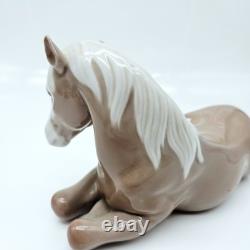 Lladro 1203 Little Horse Resting Porcelain Figurine 1970s No Backstamp