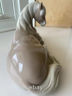 Lladro 1203 Little Horse Resting Retired 1986