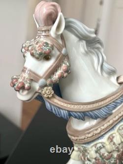 Lladró #1472 Valencian Couple on Horse Retired Limited Edition Figurine