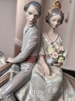 Lladró #1472 Valencian Couple on Horse Retired Limited Edition Figurine