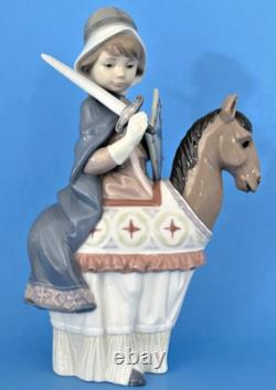 Lladro 6112 Medieval Lord Little Lord on Horse with Shield & Sword-MWOB, RV$470