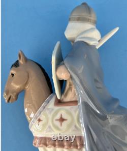 Lladro 6112 Medieval Lord Little Lord on Horse with Shield & Sword-MWOB, RV$470