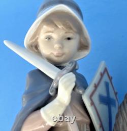 Lladro 6112 Medieval Lord Little Lord on Horse with Shield & Sword-MWOB, RV$470
