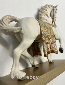 Lladro A Regal Steed Horse 16 Matte With Enamel Blanket In Original Box