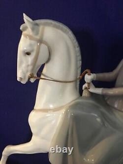 Lladro Female Equestrian Lady On Horse #4516 Mint withBox Retired