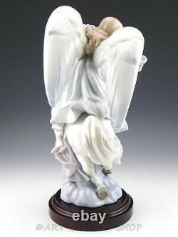Lladro Figurine A MESSAGE OF JOY GIRL ANGEL ON HORSE #1883 LTD Mint Box Base
