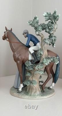 Lladro Figurine Jockey And Lass #5036 Francisco Catala Retired Lladro Figurine Jockey And Lass #5036 Francisco Catala Retired