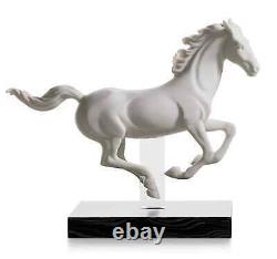 Lladro Gallop I Horse Figurine Figurine 01016954