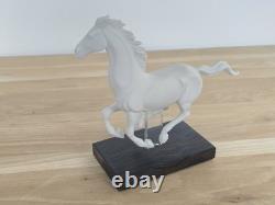 Lladró Gallop I Horse Porcelain Figurine Signed