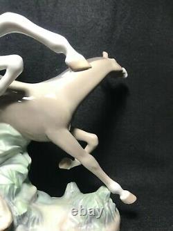 Lladro Glazed Porcelain-Horse's Galloping Figurine #4655 No Original Box