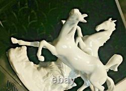 Lladro Handmade Porcelain Galloping Horses White glossy finish Figurine