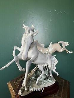 Lladro Horse Group in White Porcelain Figurine Large with Base